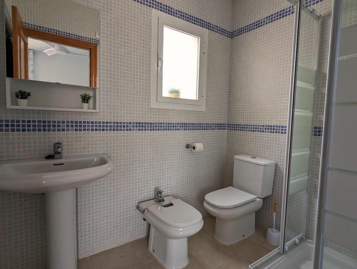Apartamento Las Palmeras - Con Terraza, Barbacoa, Aire Acondicionado Y A 250M De La Playa! Los Alcázares Eksteriør billede
